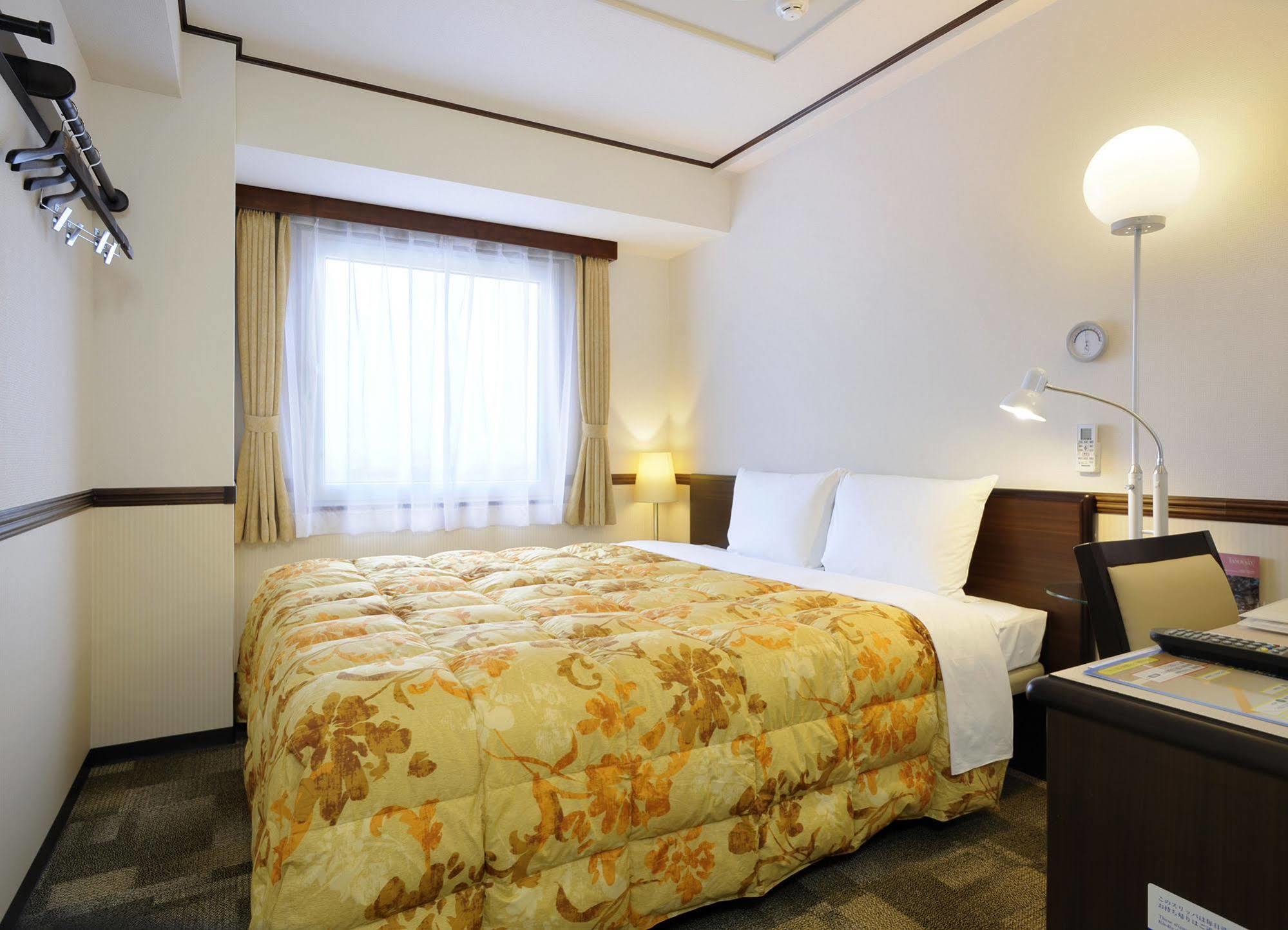 Hotel Toyoko Tenmanbashi Otemae