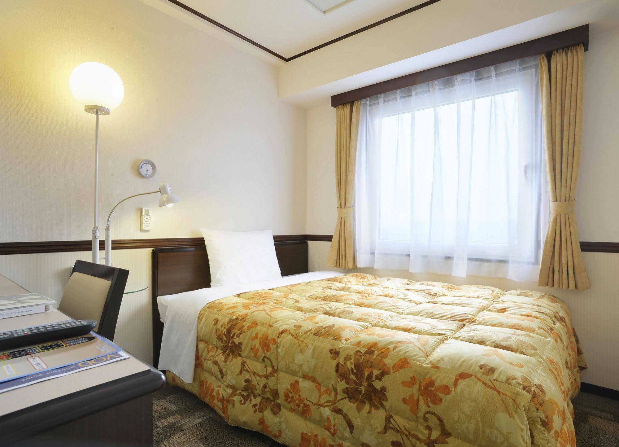 Hotel Toyoko Tenmanbashi Otemae